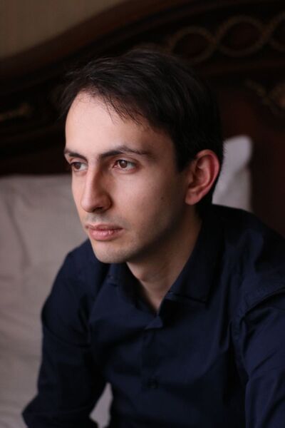  ,   Timur, 37 ,   ,   , c , 