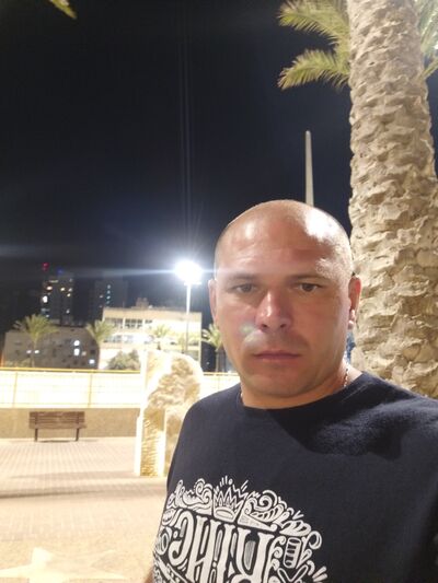  Tel Aviv-Yafo,   Iura, 38 ,  