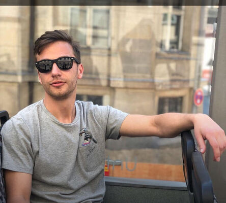  ,   Hayk, 32 ,   ,   