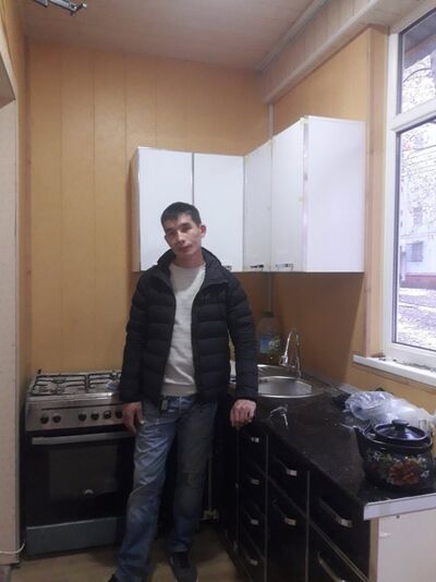  ,   Ruslan, 38 ,   ,   , c 