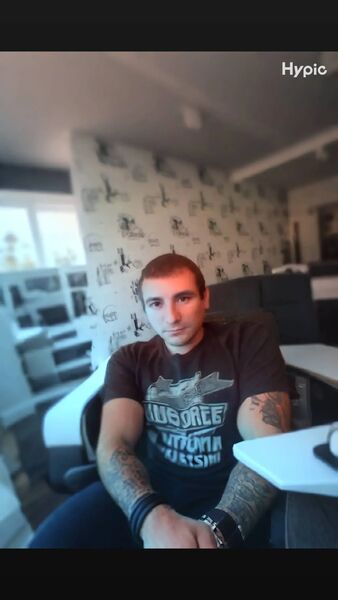   ,   Denis, 41 ,   ,   