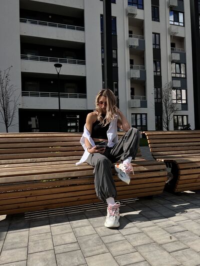  ,   Vera, 27 ,   ,   