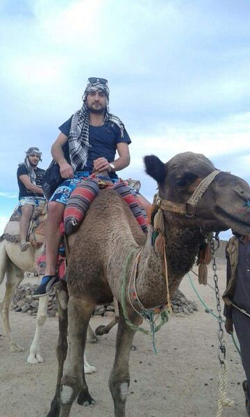  ,   Goglika, 31 ,   ,   