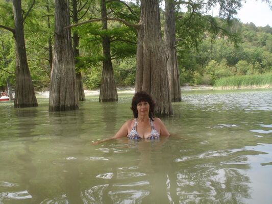  ,   Nataliya, 65 ,   c 