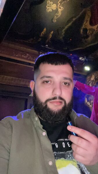  ,   Simon, 33 ,   ,   