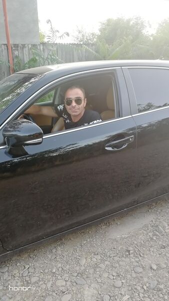  ,   Bacho, 42 ,   ,   