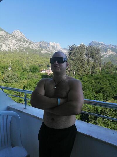  ,   Den, 33 ,   ,   