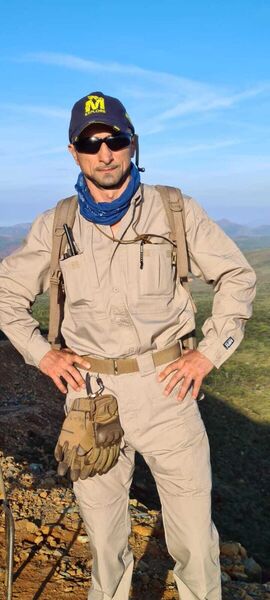  Begles,   Artem, 40 ,     , c 
