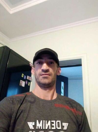  ,   Feruz, 40 ,   ,   , 