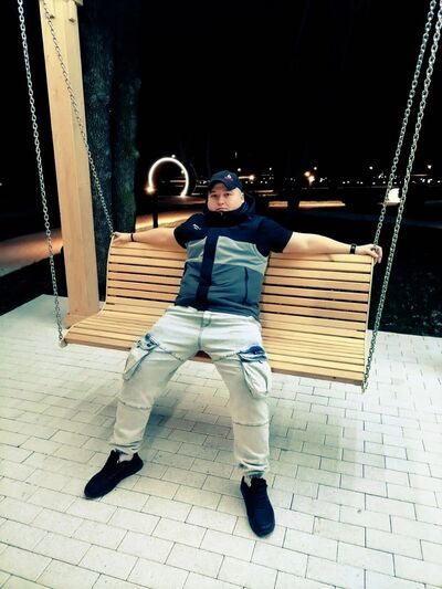  ,   Artem, 25 ,   ,   