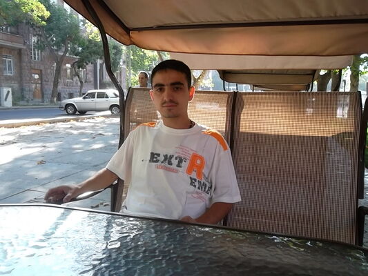  ,   Maximus, 44 ,  