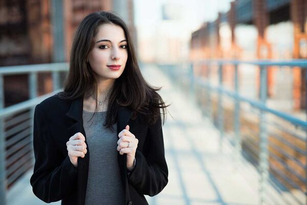 Bojnurd,   Nensi, 23 ,   ,   , c 