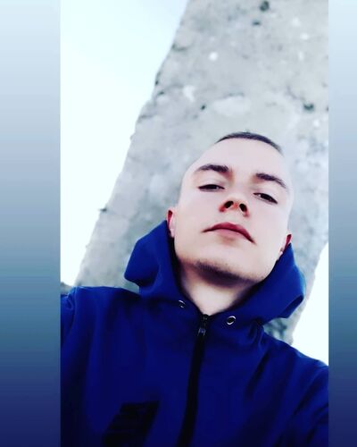  ,   Artur, 24 ,   ,   , 