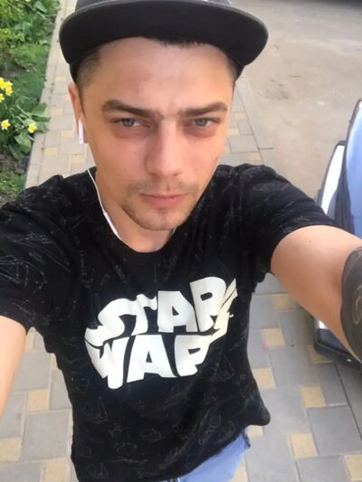  -,   Anton, 31 ,   ,   