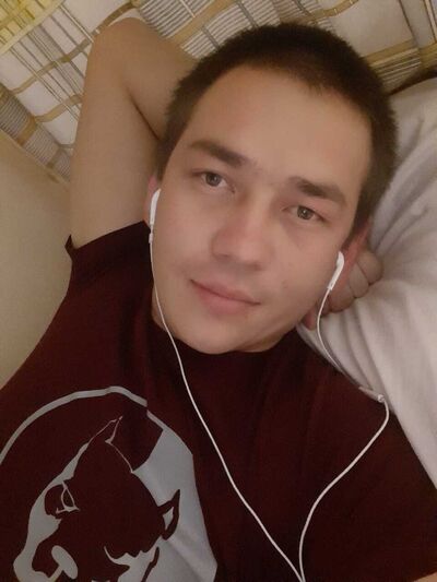  -,   Olzhas, 32 ,   ,   , c , 