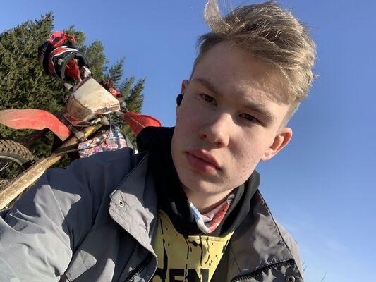  ,   Vlad, 20 ,   ,   