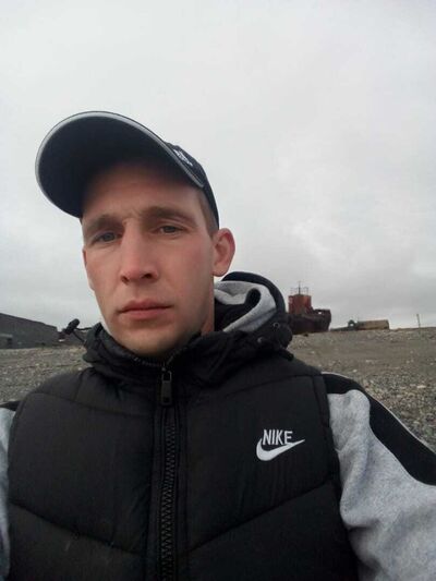  -,   Ilya, 37 ,   ,   , c , 