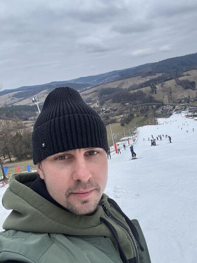   ,   Viktor, 36 ,   ,   