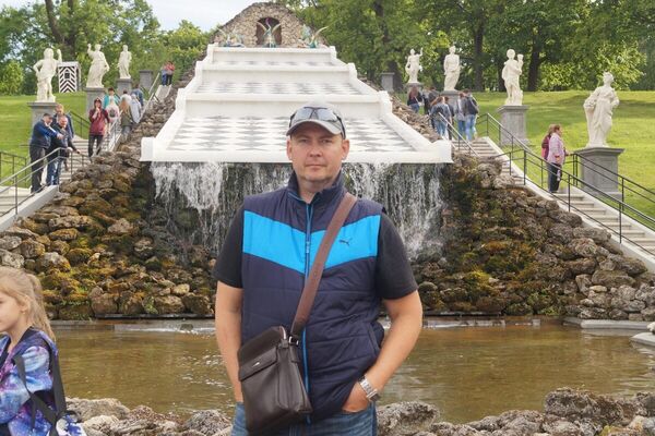  ,   Ydjin, 46 ,   ,   