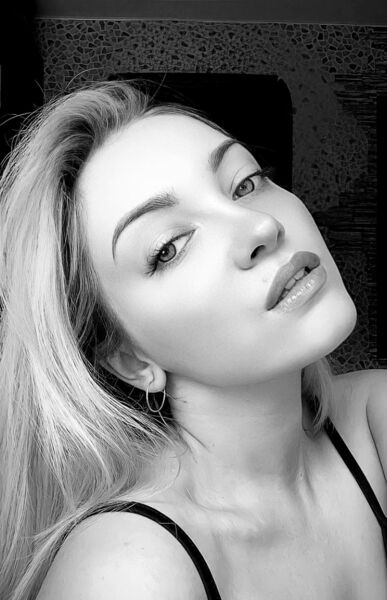 ,   Milana, 30 ,   ,   , 