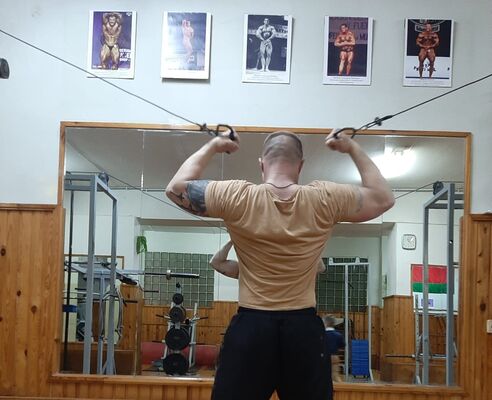  ,   Oleg, 36 ,   ,   