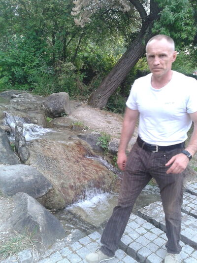  ,   Sacha, 54 ,   ,   , c 