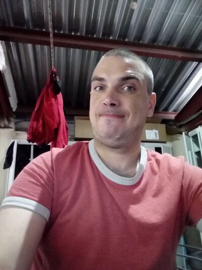  ,   Richard, 37 ,   ,   , c 