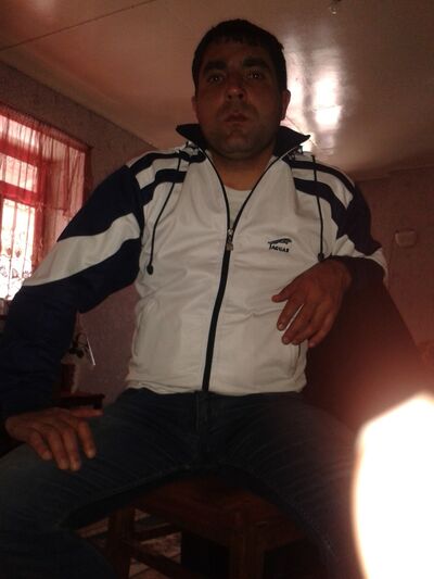  ,   Emil, 36 ,   