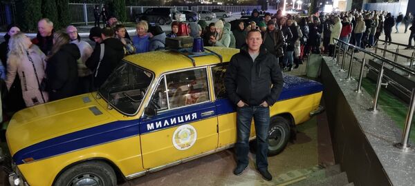   ,   Denis, 41 ,   ,   