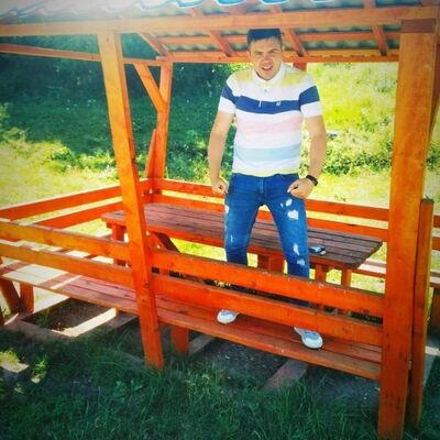 ,   Maxim, 35 ,   ,   , c 