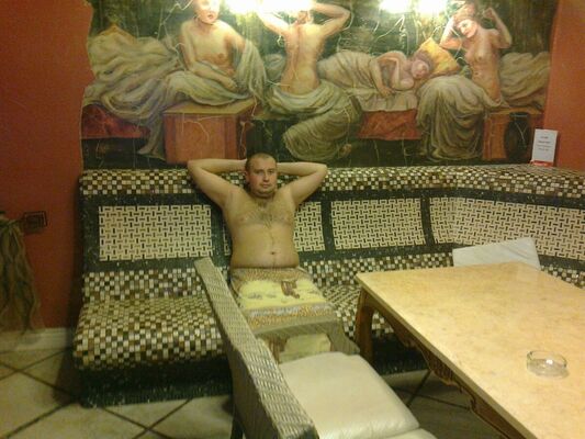  ,   Alfonessis, 35 ,  