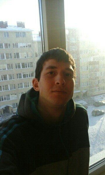  ,   Anton, 32 ,   ,   