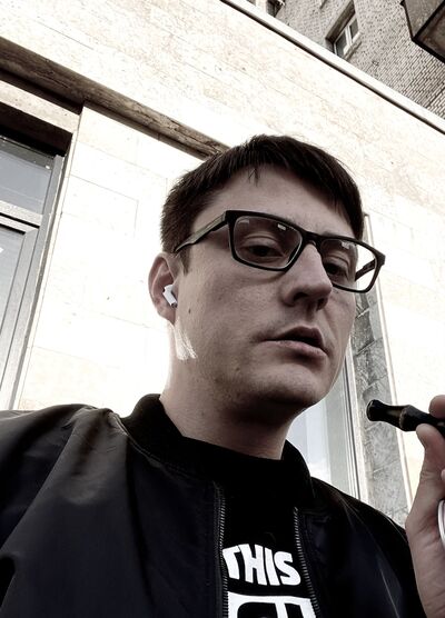  -,   Constantine, 32 ,     , c 