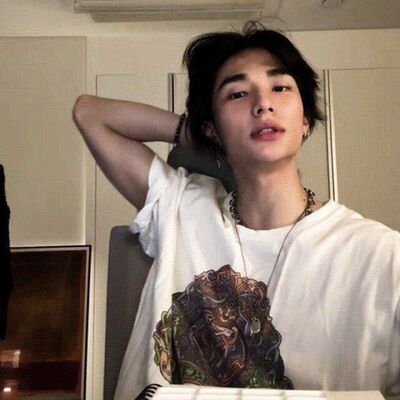  ,   Huynjin, 25 ,   ,   , c , 