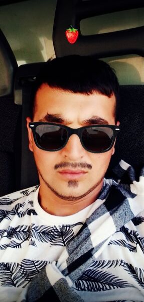 ,   Elbek, 31 ,   ,   
