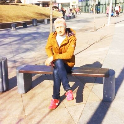  ,   Rinotbek, 33 ,   ,   