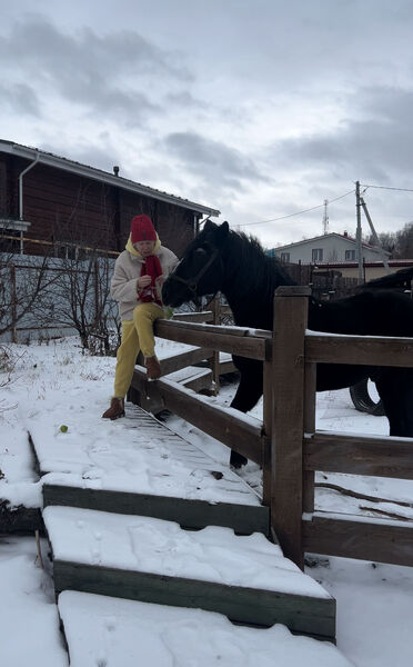  ,   Elena, 48 ,   ,   , c 