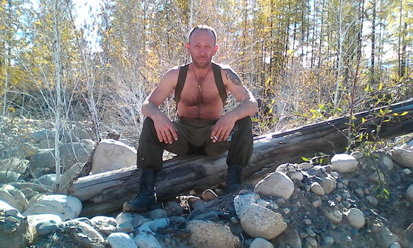  ,   Viktor, 49 ,  