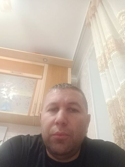  ,   Arman, 45 ,   ,   