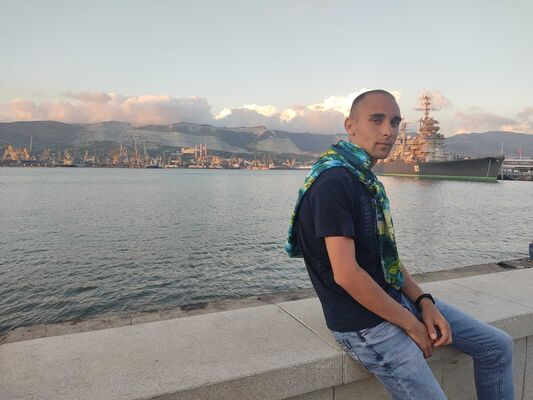  -,   , 25 ,   