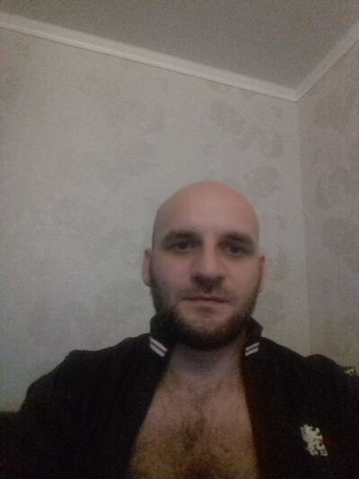  ,   Vito, 41 ,   