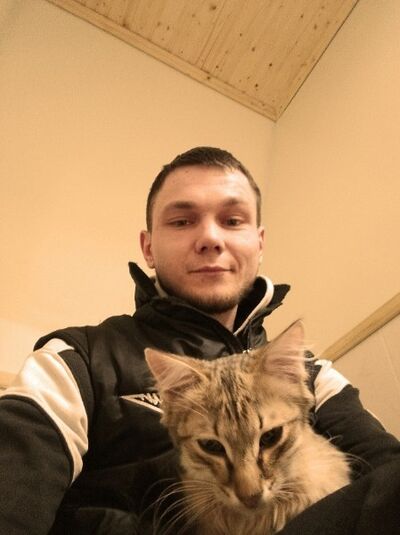  ,   Vladislav, 33 ,   ,   