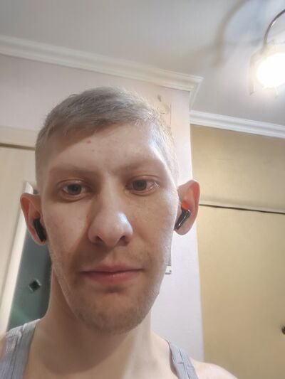  ,   Kamil, 32 ,   ,   