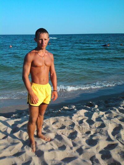  ,   Andrei, 33 ,   