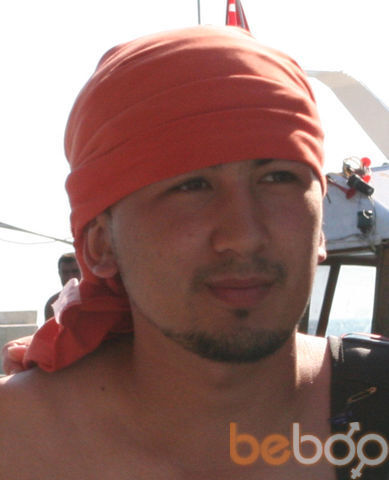  ,   Murik, 39 ,  