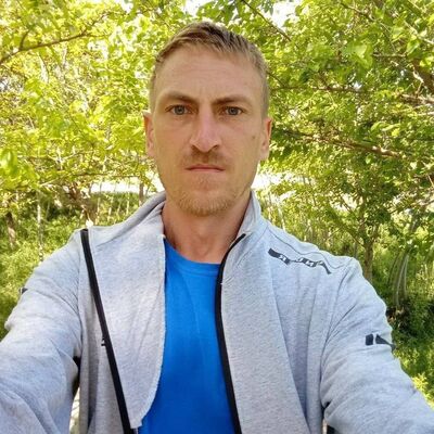  ,   Artem, 32 ,   ,   
