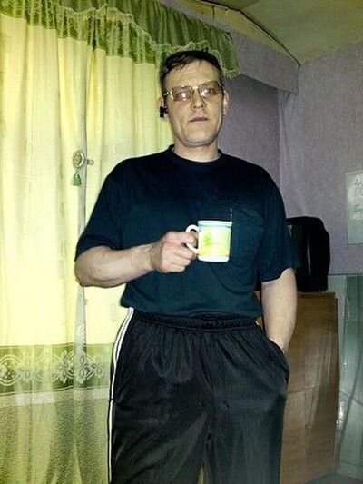  ,   Dzhon, 49 ,   ,   , c 