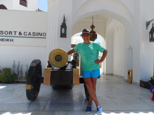  ,   Artur, 63 ,   ,   , c , 