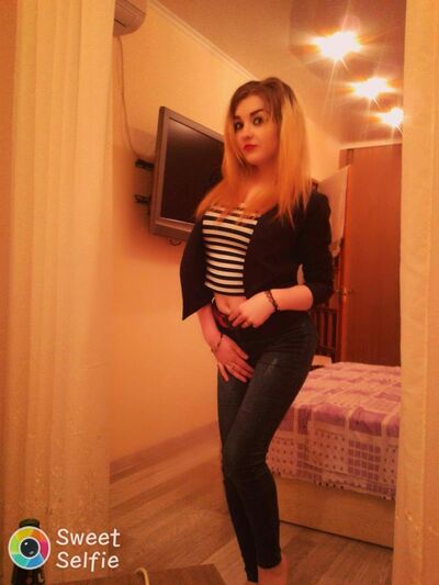 Alba Iulia,   Romella, 28 ,   ,   , c 