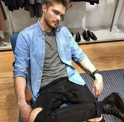  ,   Anton, 33 ,   ,   